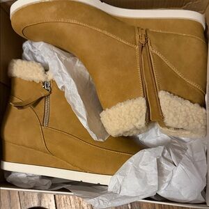 Style & Co. Cozy Tan Winter Boots